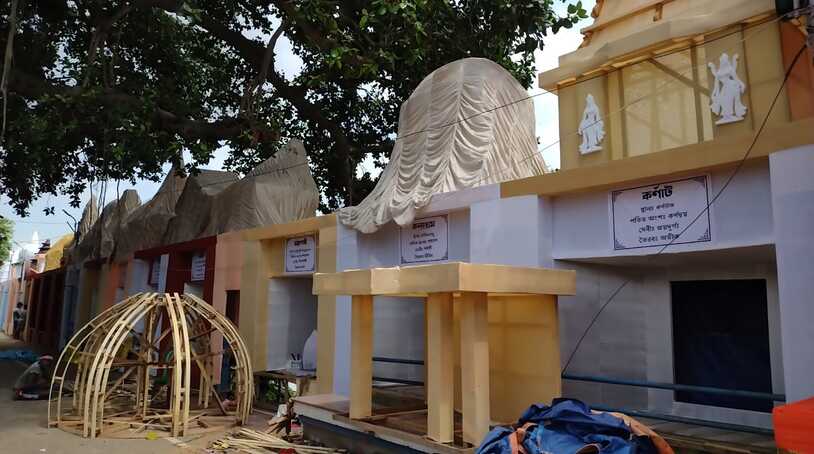 Malda Durgapuja:জেলার অন্যতম সেরা পূজো গুলোর মধ্যে মহানন্দা ক্লাবের এবারের থিম ৫১ শক্তি পীঠ