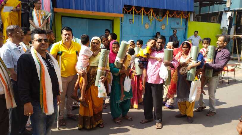 Malda news:বাজি পোড়ানো নয়! কালী পুজোয় ট্রাই সাইকেল দিল নারী শক্তি
